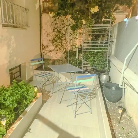 Avec Terrasse -proche Paris Apartment